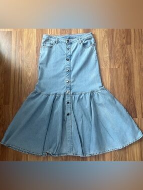 Peace Love World Boheme Denim Button-Front Maxi Skirt Flounce Hem Boho 12P